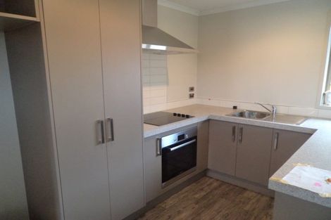 Photo of property in 2/114 Old Farm Road, Hamilton East, Hamilton, 3216