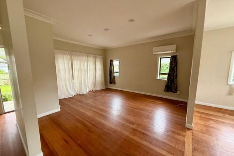 Photo of property in 5 Thomas Road, Mangere, Auckland, 2022