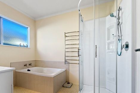 Photo of property in 52 Charles Street, Westshore, Napier, 4110