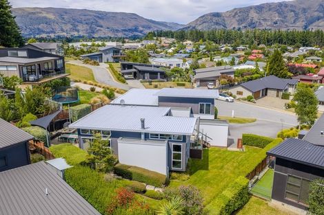 Photo of property in 5 Pearce Place, Wanaka, 9305