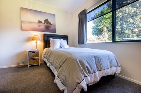 Photo of property in 5 Caulfield Place, Nawton, Hamilton, 3200