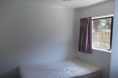 Photo of property in 58 Kurnell Drive, Botany Downs, Auckland, 2010