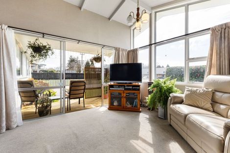 Photo of property in 96 Browning Street, Leamington, Cambridge, 3432