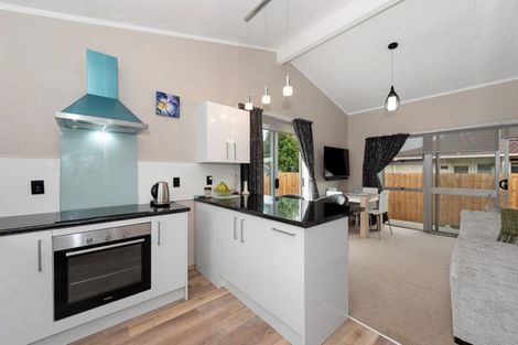 Photo of property in 3b Leong Avenue, Dinsdale, Hamilton, 3204