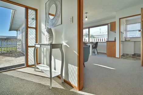 Photo of property in 612 Ballantyne Street, Frimley, Hastings, 4120