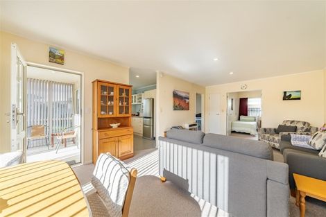 Photo of property in Kowhai Court, 3/17 John Street, Trentham, Upper Hutt, 5018