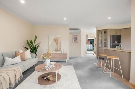 Photo of property in 21 Sovereign Isle Lane, Rototuna, Hamilton, 3210