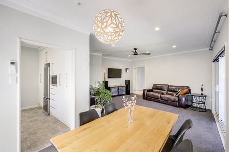 Photo of property in 7 Balmoral Street, Taradale, Napier, 4112
