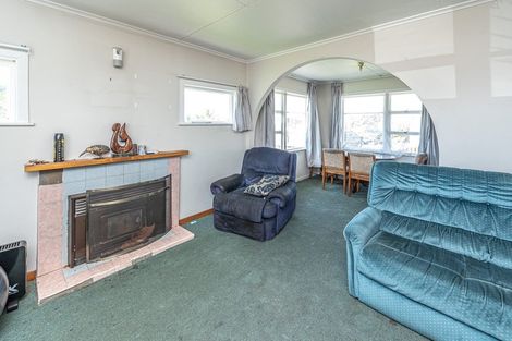 Photo of property in 44 Titoki Street, Castlecliff, Whanganui, 4501