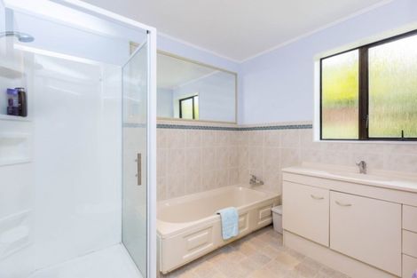 Photo of property in 59 Field Street, Silverstream, Upper Hutt, 5019