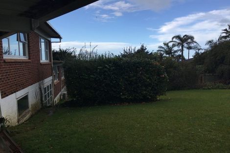 Photo of property in 2/17 Scarboro Terrace, Murrays Bay, Auckland, 0630