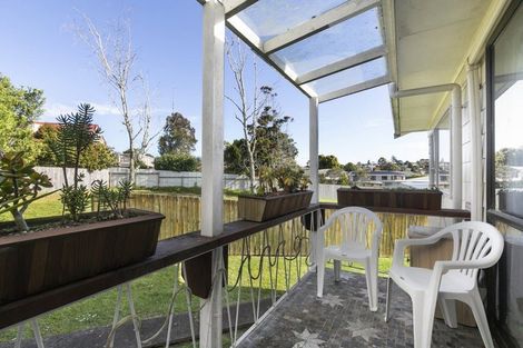 Photo of property in 12/31 Blease Street, New Lynn, Auckland, 0600