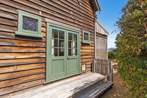 Photo of property in 27 Ferry Road, Martinborough, 5711