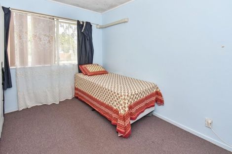 Photo of property in 2/17 Russell Road, Manurewa, Auckland, 2102