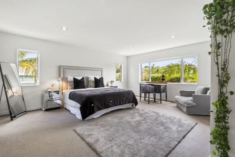 Photo of property in 15 Waitemata Road, Hauraki, Auckland, 0622