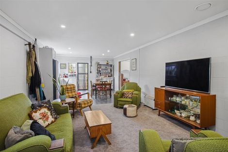 Photo of property in 38 Paterson Avenue West, Pukekohe, 2120