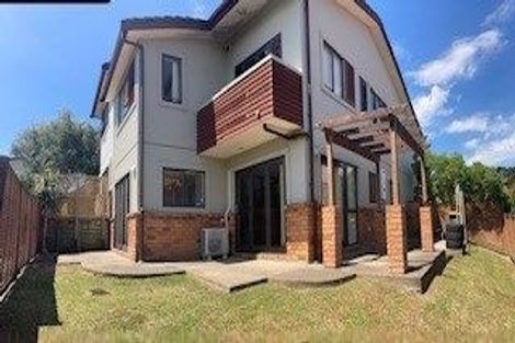 Photo of property in 11 Greenbough Lane, Greenhithe, Auckland, 0632