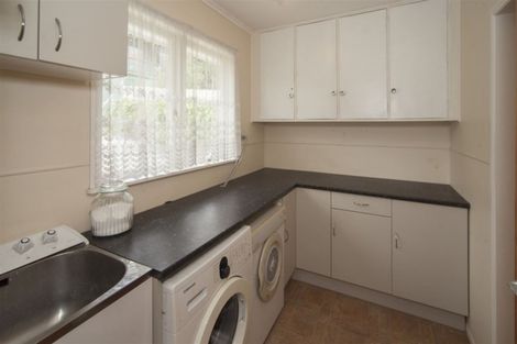 Photo of property in 643a Swanson Road, Swanson, Auckland, 0612