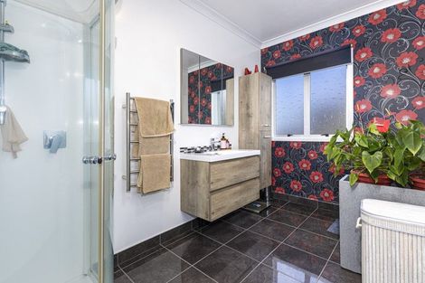 Photo of property in 52 Kimihia Road, Huntly, 3700