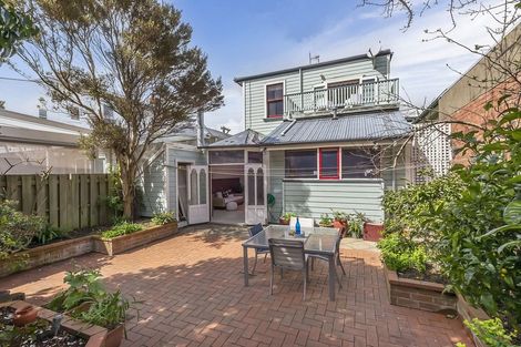 Photo of property in 116 Tinakori Road, Thorndon, Wellington, 6011