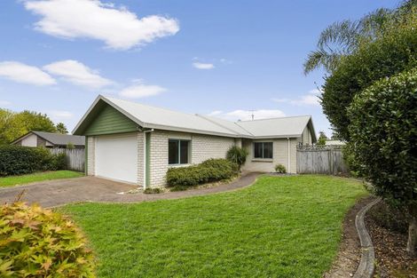Photo of property in 12 Halcione Close, Flagstaff, Hamilton, 3210