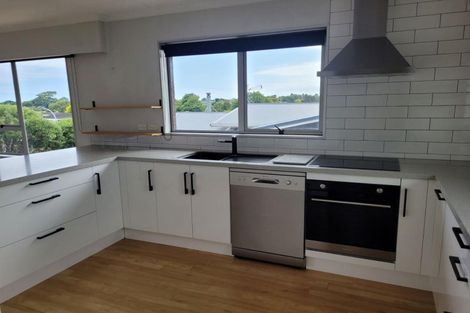 Photo of property in 4 Erica Place, Bell Block, New Plymouth, 4312