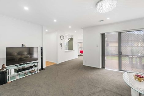 Photo of property in 335 Mahia Road, Weymouth, Auckland, 2103