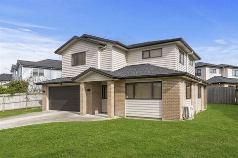 Photo of property in 88 Keri Vista Rise, Papakura, 2110