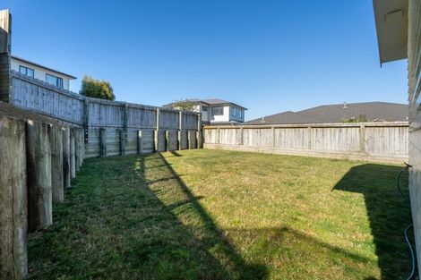 Photo of property in 71 Grenada Drive, Grenada Village, Wellington, 6037