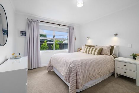 Photo of property in 8 Woodstock Crescent, Leamington, Cambridge, 3432