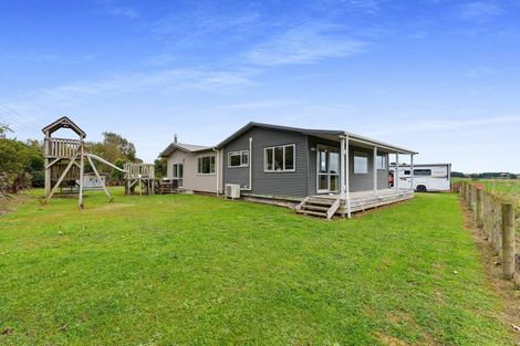 Photo of property in 78 Takapu Road, Manakau, Levin, 5573