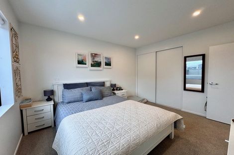 Photo of property in 14 Juniper Drive, Rosehill, Papakura, 2113