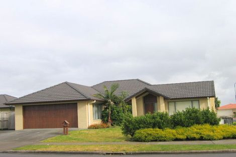 Photo of property in 2 Brosna Place, East Tamaki, Auckland, 2016