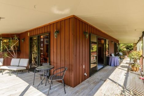 Photo of property in 11 Amelia Crescent, Waikawa, Picton, 7220