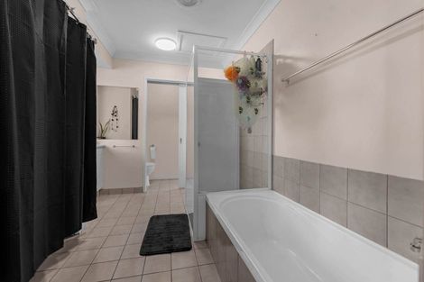 Photo of property in 188a Henderson Valley Road, Henderson, Auckland, 0612