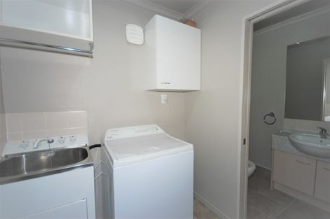 Photo of property in 28 Terracotta Drive, Blockhouse Bay, Auckland, 0600