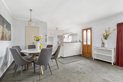 Photo of property in 2/4 Parker Avenue, New Lynn, Auckland, 0600