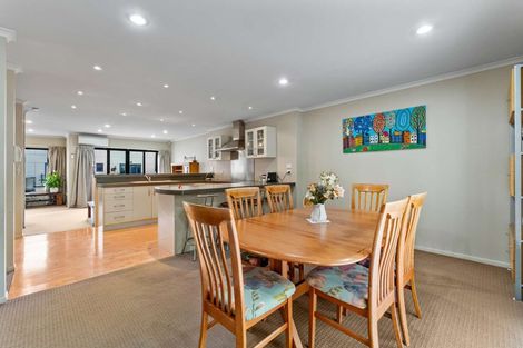 Photo of property in Te Kakariki Apartments, 5/5 Wellington Road, Paekakariki, 5034