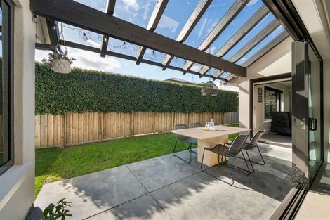 Photo of property in 87 Manawatu Street, Hokowhitu, Palmerston North, 4410