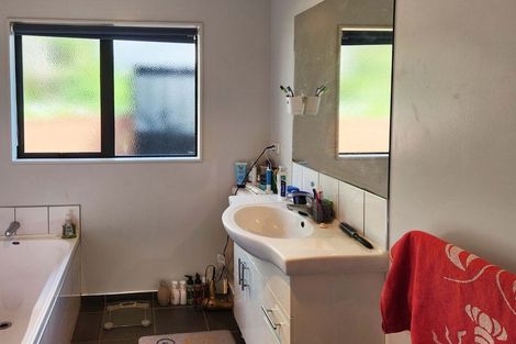 Photo of property in 29 Moana Grove, Waiwhetu, Lower Hutt, 5010