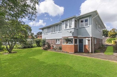 Photo of property in 1 Woodford Road, Mount Eden, Auckland, 1024