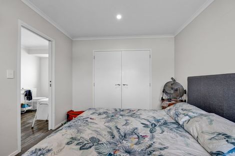 Photo of property in 48 County Drive, Hawera, 4610