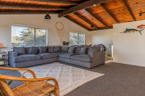 Photo of property in 11 Kaanapali Place, Wattle Downs, Auckland, 2103