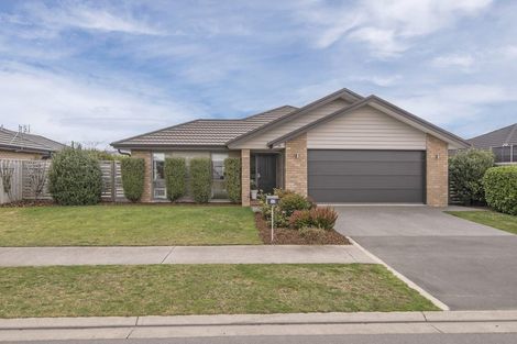 Photo of property in 17 Rossall Crescent, Rolleston, 7615