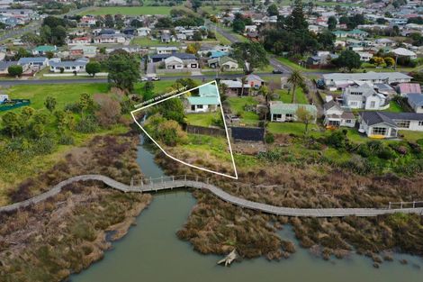 Photo of property in 116 Centennial Avenue, Waitara, 4320