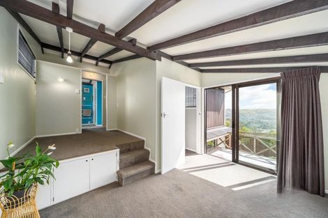 Photo of property in 16 Carluke Street, Paparangi, Wellington, 6037