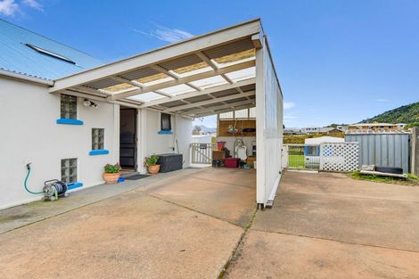 Photo of property in 86 Moana View Road, Waikawa, Picton, 7220