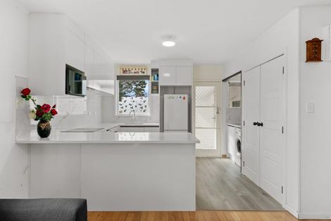 Photo of property in 2/60 Grove Road, Papakura, 2110