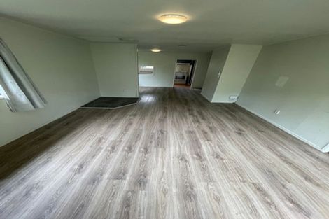 Photo of property in 9 Hamblyn Place, Ranui, Auckland, 0612