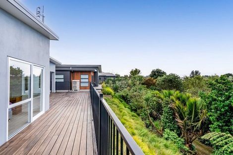 Photo of property in 4 Kakariki Lane, Waiwhakaiho, New Plymouth, 4312